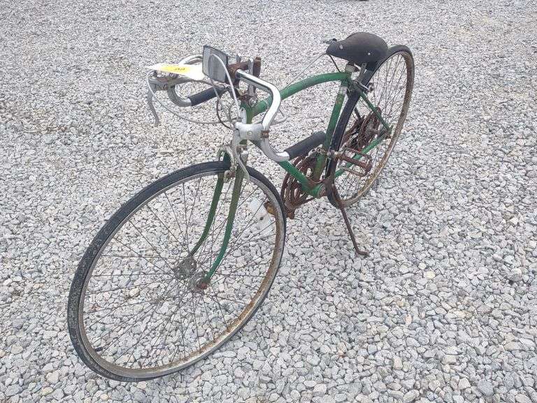 (AA) Schwinn Varsity Bike