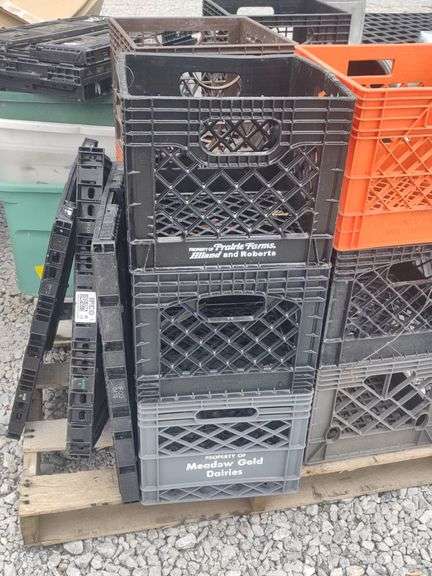 (AA) Pallet of Dairy Crates & Storage Totes