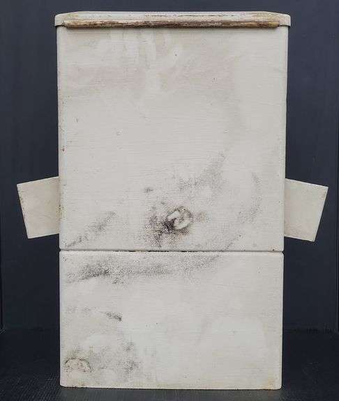 Vintage Wall Mount Metal Paper Towel Dispenser