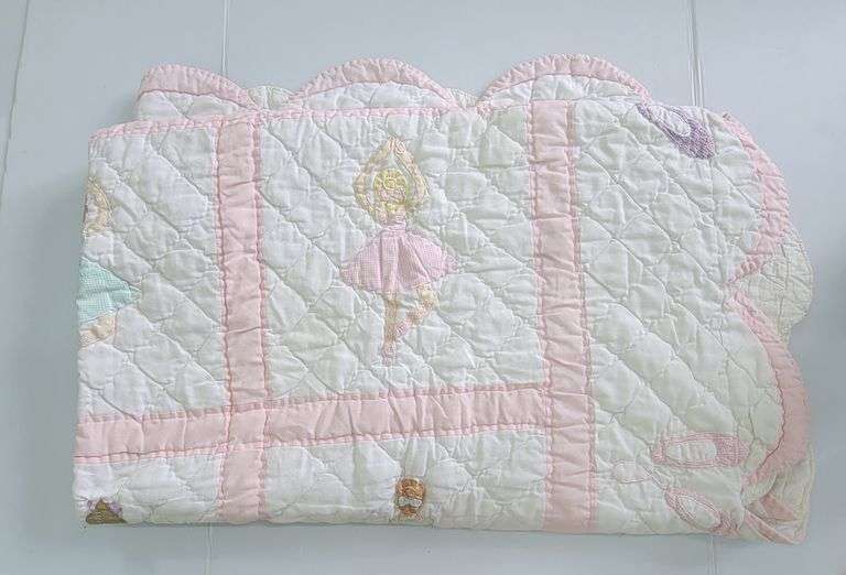 (F) Hand Stitched Quilted Blankets