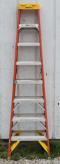 (K) Werner Fiber Glass And Aluminum 8' Folding Ladder