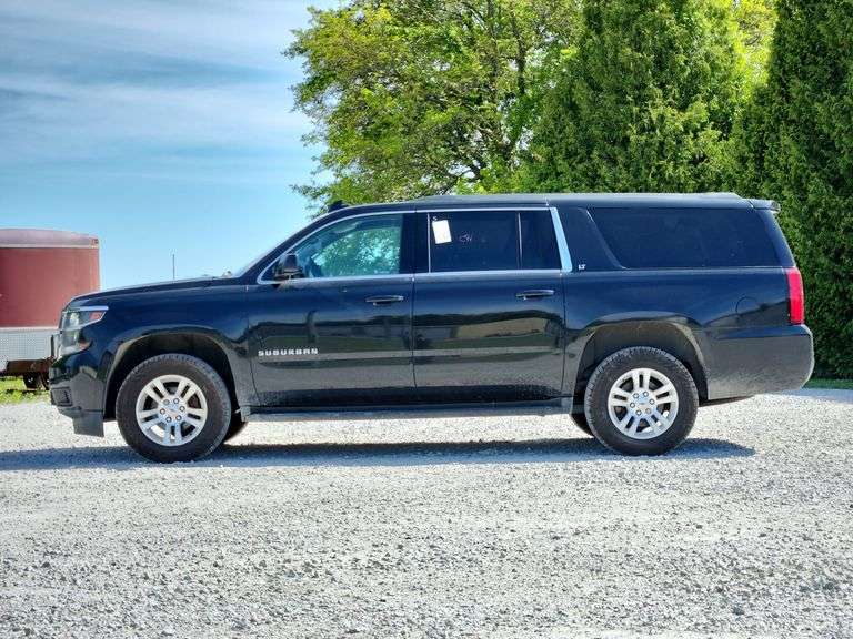 2018 Chevy Suburban LT