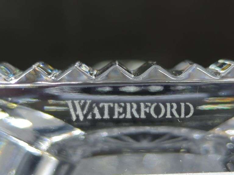 (AH) Waterford Crystal Cross