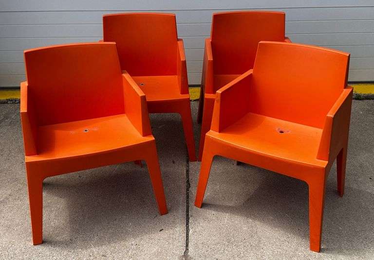 (D) Siesta Exclusive Commercial Grade Resin Outdoor Patio Armchairs