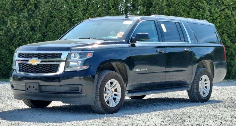 2018 Chevy Suburban LT