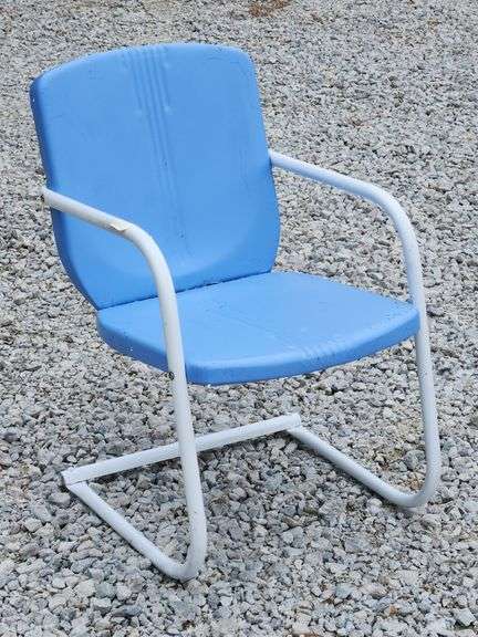 (P) (2) Metal Patio Chairs