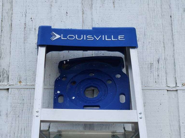 (K) Louisville Aluminum 10' Folding Ladder