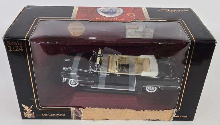 1/24 Scale Die-Cast 1956 Cadillac Presidential Parade Car