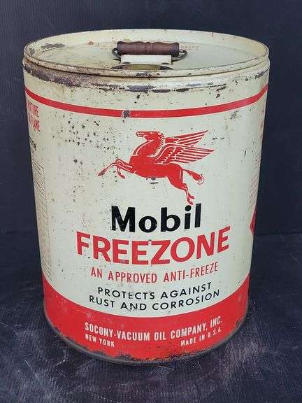 Vintage Mobil Freezone Anti-Freeze Can And Mobil DTE Oil Can