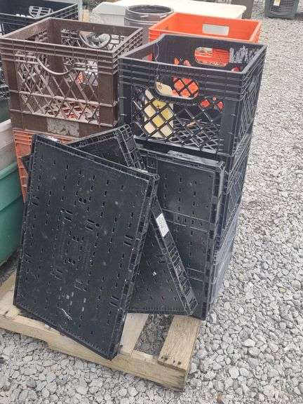 (AA) Pallet of Dairy Crates & Storage Totes