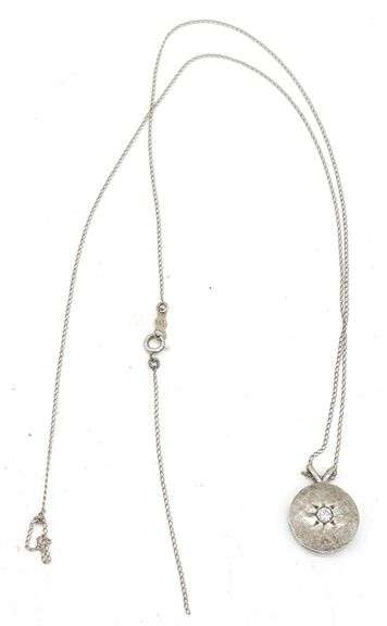 (MC) 14K White Gold Diamond Necklace, Broken Chain.