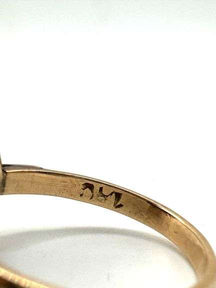 10K Yellow Gold Purple Star Ruby Ring, Size 6