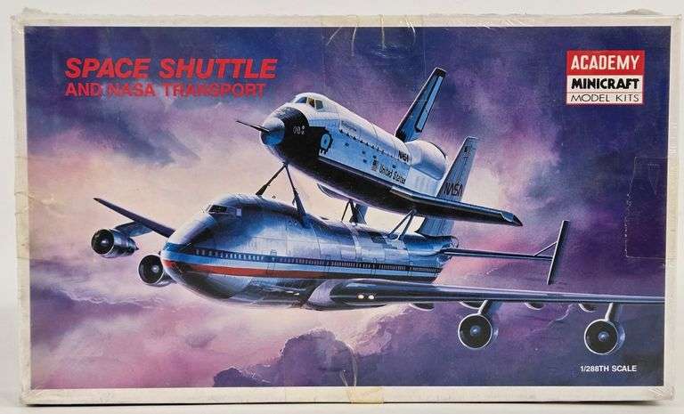 1/288 Scale Minicraft Space Shuttle and NASA Transport Model Kit - Sealed