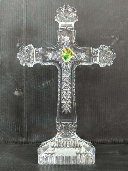 (AH) Waterford Crystal Cross