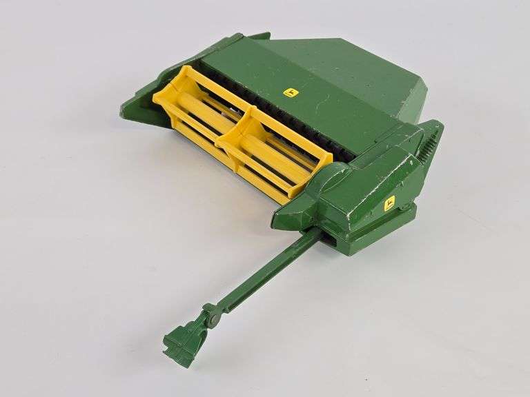 1/16 Ertl John Deere Hay Mower Conditioner
