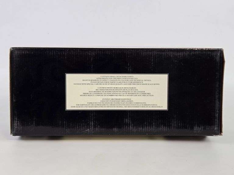 1/24 Scale Die-Cast 1956 Cadillac Presidential Parade Car