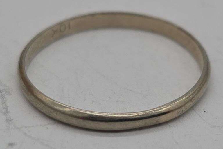 (F) 10K White Gold Band Sz 7