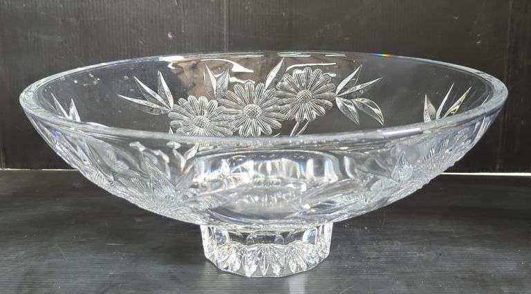 (Y) European Crystal Daisy Bowl