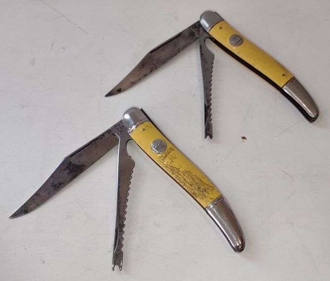 (CC) Vtg. Imperial Prov. RI USA Folding Fish Pocket Knives.