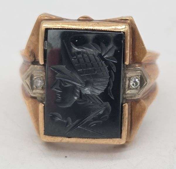 (G) 10K Yellow Gold Cameo Ring w Diamond Accents