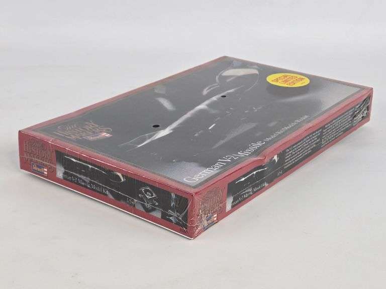 1/54 Scale Revell German V-2 Missile Model Kit - Sealed