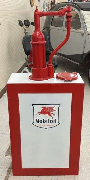 Restored Mobiloil Service Station Lubester