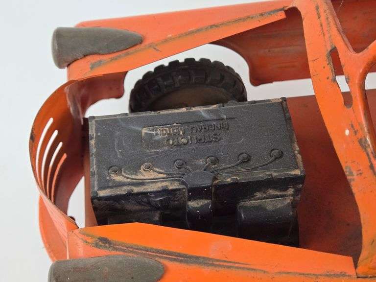 Vintage Structo Flatbed Equipment Hauler Truck w/ Ramp