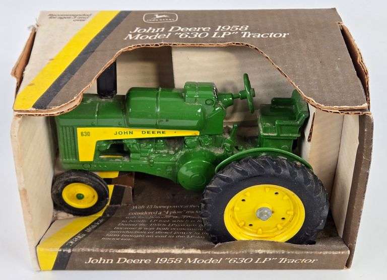 1/16 Ertl 1958 John Deere Model 630 LP Tractor