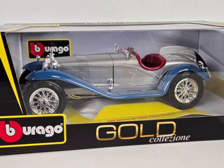 1/18 Scale Die-Cast Alfa Romeo 8C 2300 Spider Touring Car