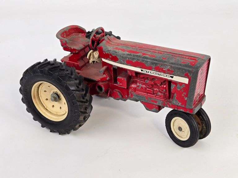 1/16 Ertl International 544 Narrow Front Tractor