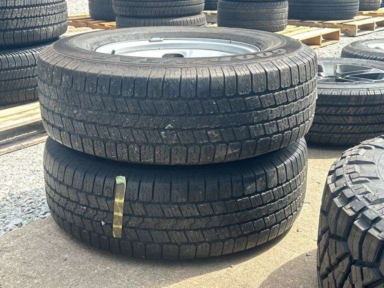 Goodyear Wrangler SR-A P265/70R17 113R Tires - Kraft Auction Service, LLC