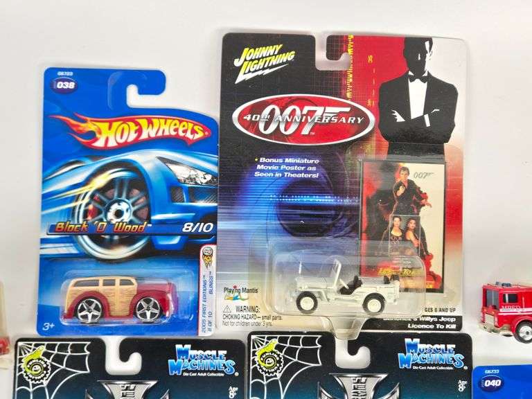 (10) 1/64 Scale Die-Cast Cars In Packages