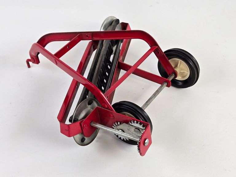 1/16 Ertl Case International Hay Rake