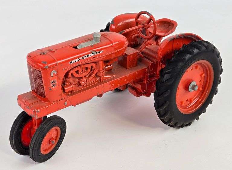 1/16 Ertl Allis-Chalmers WD-45 Narrow Front Tractor