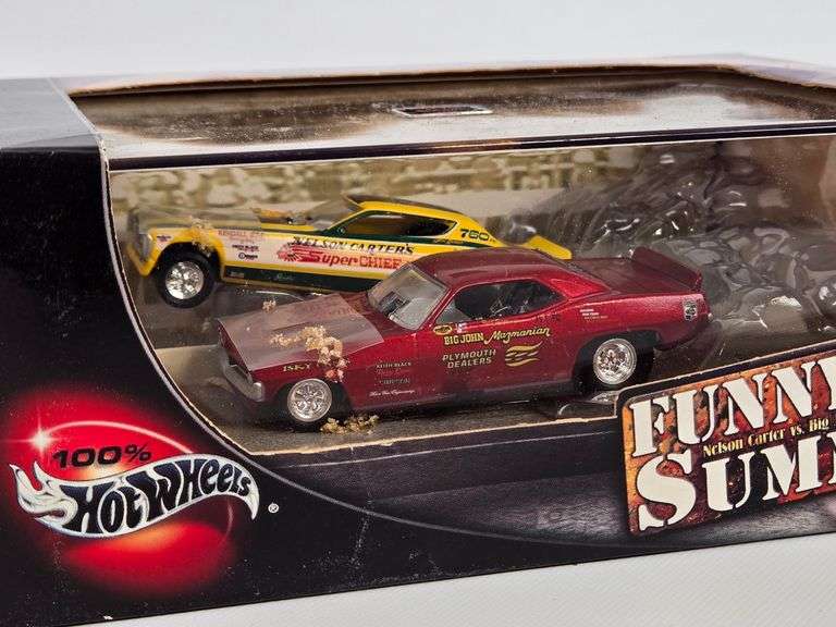 Hot Wheels Funny Car Summer 2 Car Collector Set Limited Edition In Box
