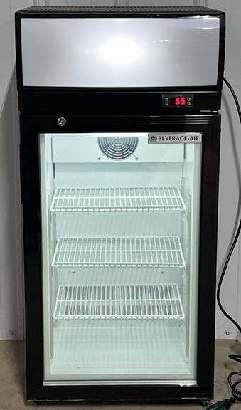 (G) Beverage-Air CTF3 Series Counter Top Display Freezer.