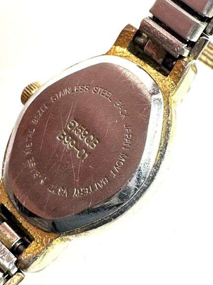 Vtg. SEIKO Matic Ladies Wristwatch and Quartz Fashion Watches