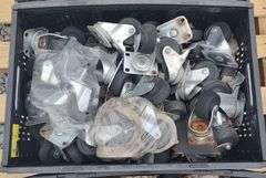 (R) Storage Tote of Swivel Casters