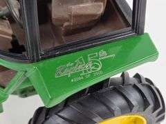 1/16 Ertl John Deere 4450 Tractor w/ Cab