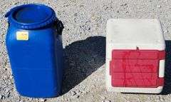 (G) (2) Feed Containers