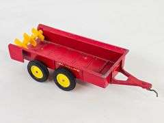 Vintage 1/16 Ertl New Holland Manure Spreader