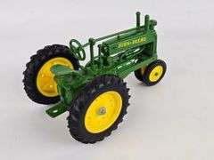 1/16 Ertl John Deere Model "A" Narrow Front Tractor