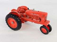 1/16 Ertl Allis-Chalmers WD-45 Narrow Front Tractor