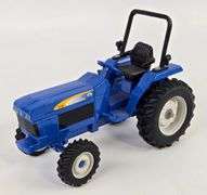 1/16 Ertl Ford New Holland T1510 Tractor