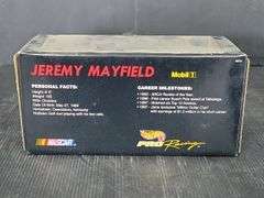 Hot Wheels Pro Racing Jeremy Mayfield, Mobil Hummer H2 SUV, And Nascar Stock Car Model Cars