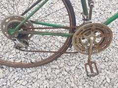 (AA) Schwinn Varsity Bike