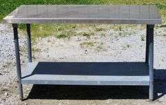 (R) Stainless Steel Top Work Bench