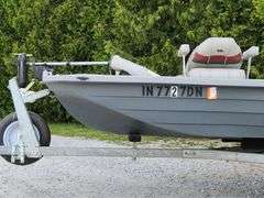 (K) Basstender 11.3 Fishing Boat With Trailer