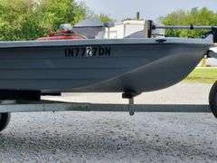 (K) Basstender 11.3 Fishing Boat With Trailer