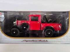 1/18 Scale Die-Cast 1931 Ford Model A Tow Truck